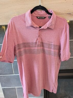 Travis Mathew Men's Heathered Rose Polo with Subtle Chest Stripe